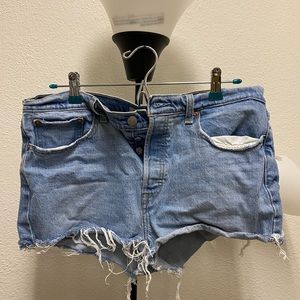 Levi’s cut off shorts